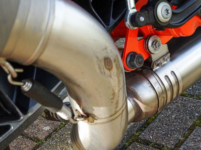 ktm - 690-duke-r-abs