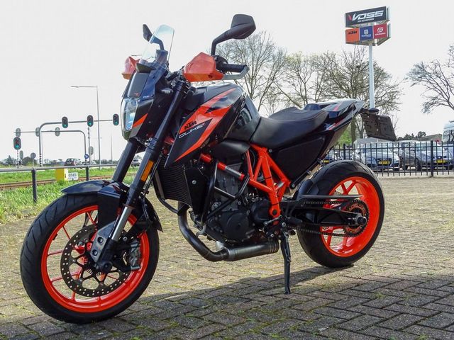 ktm - 690-duke-r-abs