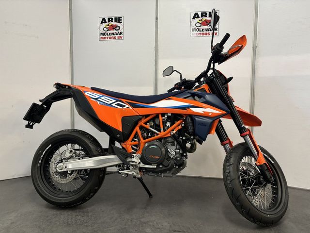 ktm - 690-smc