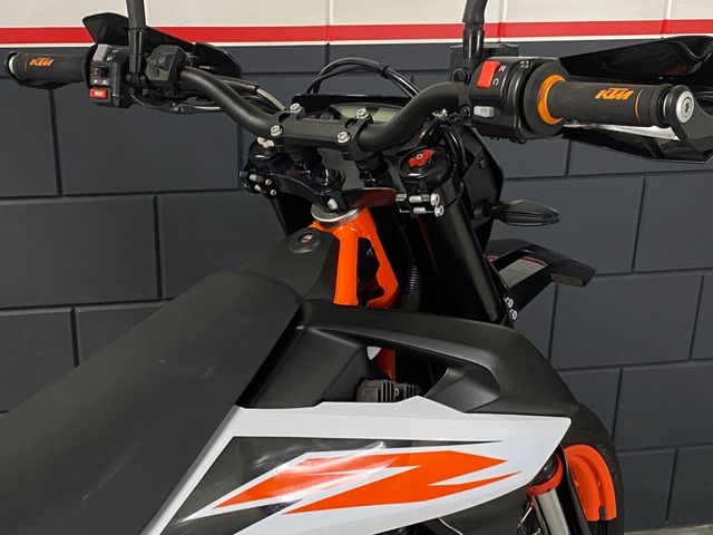 ktm - 690-smc-r