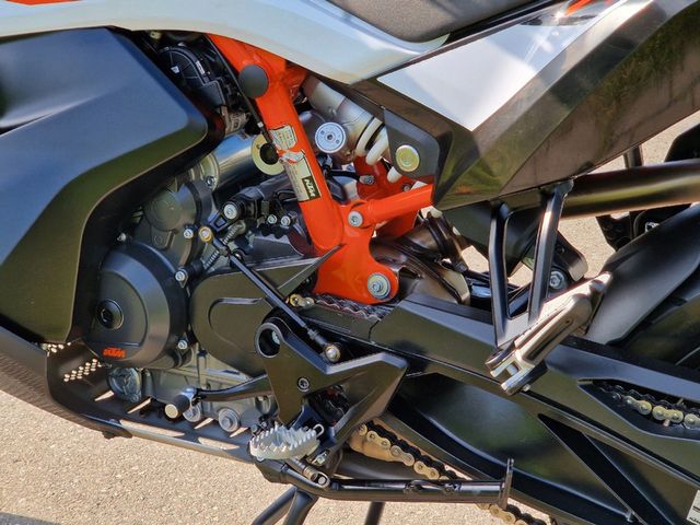 ktm - 790-adventure-r