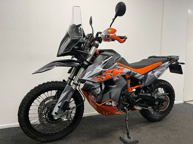 ktm - 790-adventure-r