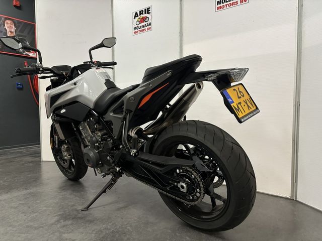 ktm - 790-duke