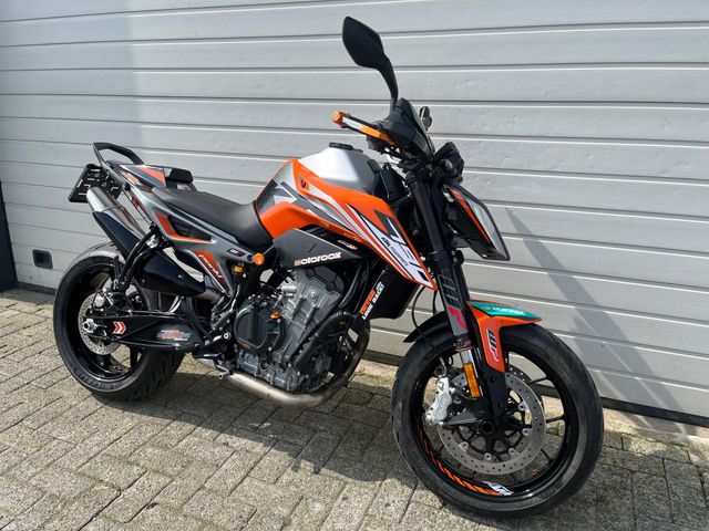 ktm - 790-duke