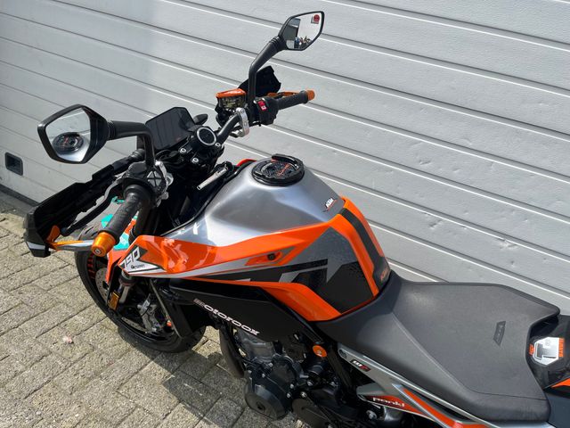 ktm - 790-duke