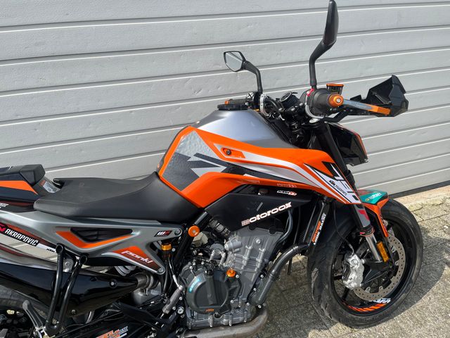 ktm - 790-duke