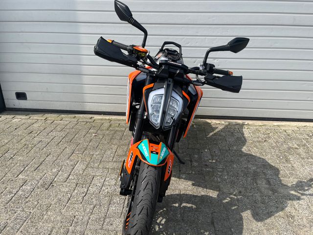 ktm - 790-duke