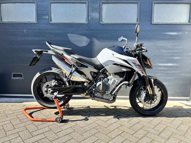 ktm - 790-duke