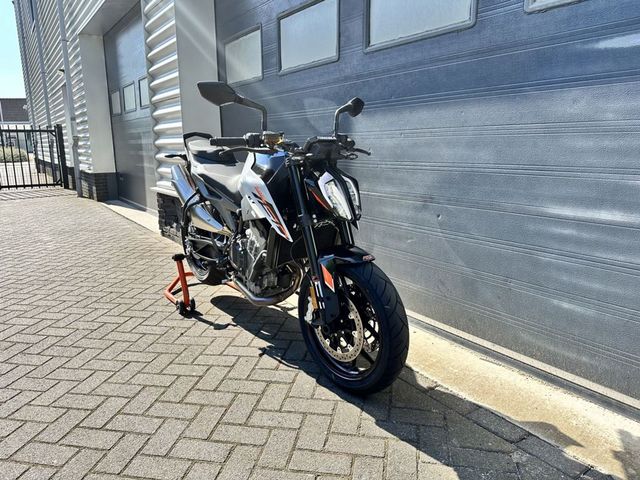 ktm - 790-duke