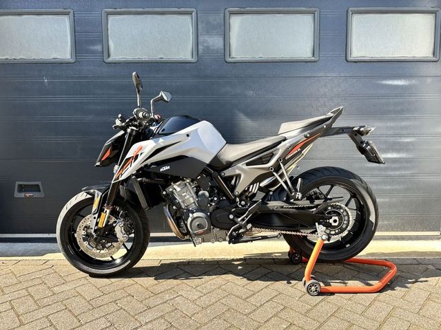 ktm - 790-duke