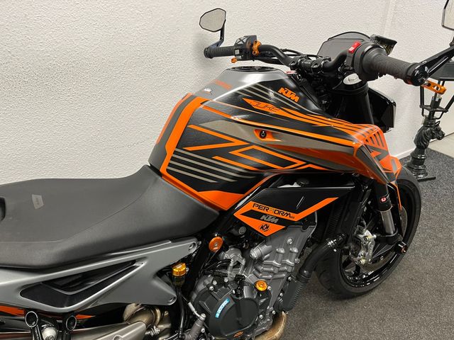 ktm - 790-duke