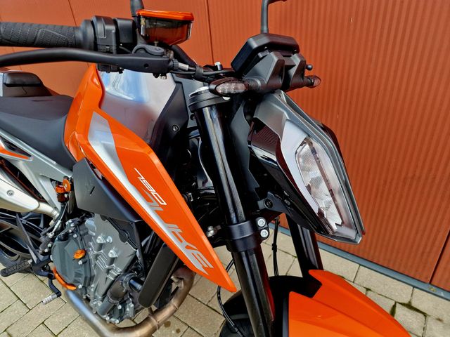 ktm - 790-duke