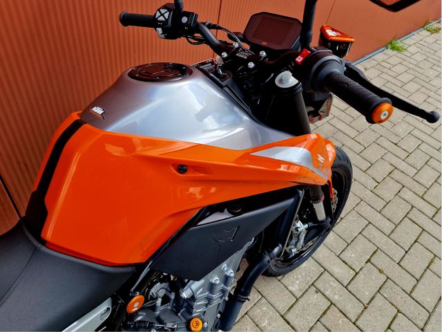 ktm - 790-duke