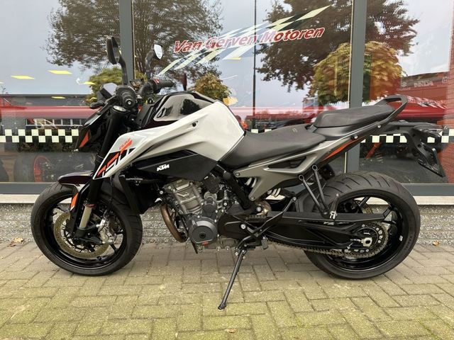 ktm - 790-duke