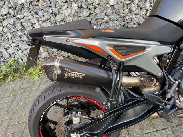 ktm - 790-duke