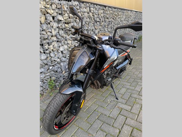 ktm - 790-duke