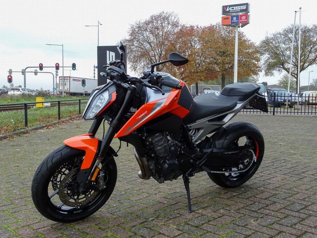 ktm - 790-duke