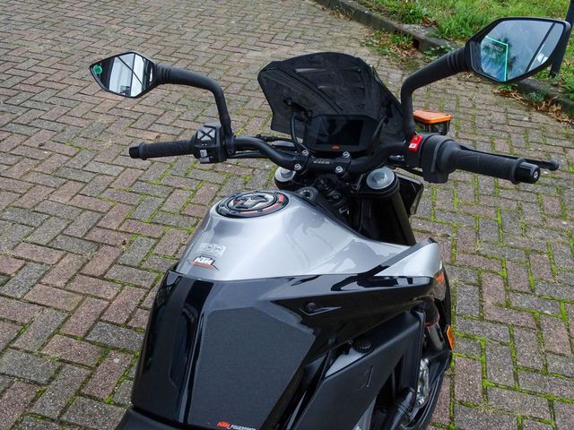 ktm - 790-duke