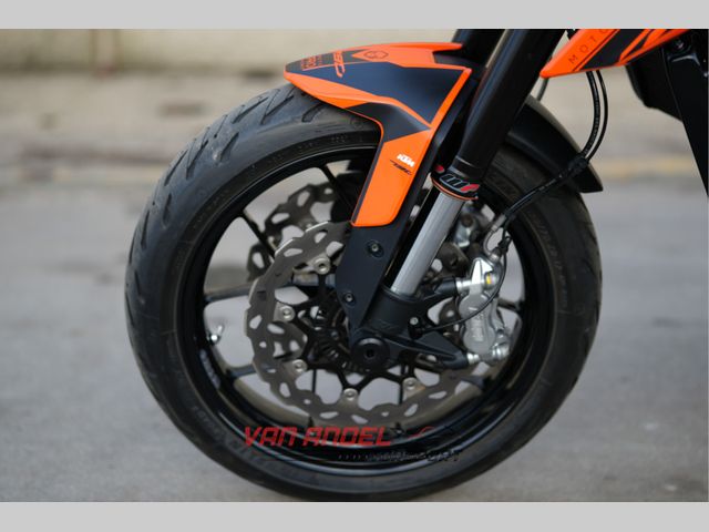 ktm - 790-duke