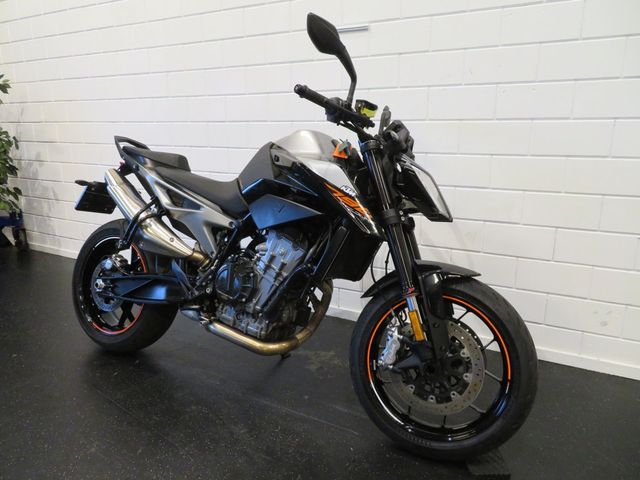 ktm - 790-duke