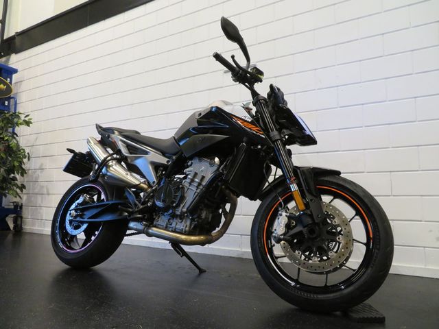 ktm - 790-duke