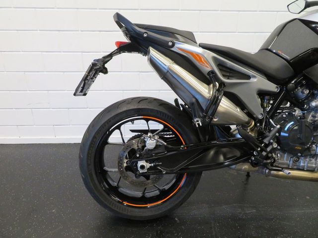 ktm - 790-duke