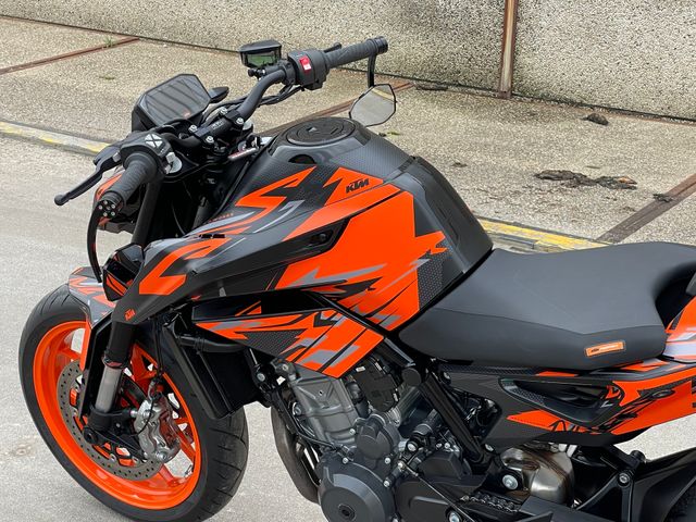 ktm - 790-duke