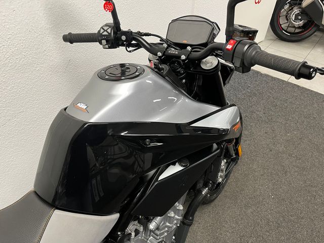 ktm - 790-duke