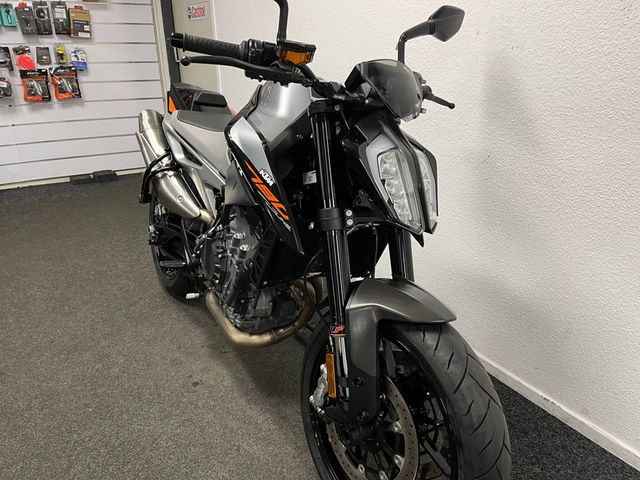 ktm - 790-duke