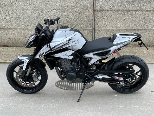 ktm - 790-duke