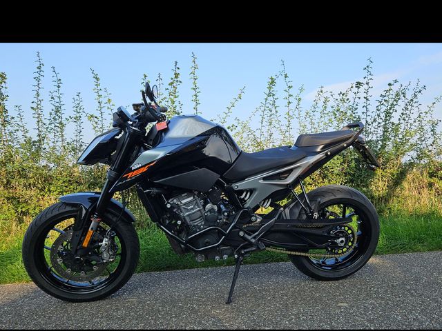 ktm - 790-duke