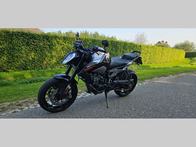 ktm - 790-duke