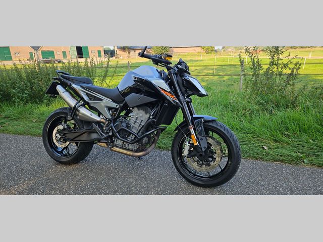 ktm - 790-duke