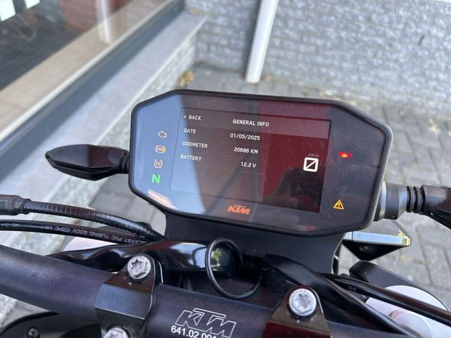 ktm - 790-duke