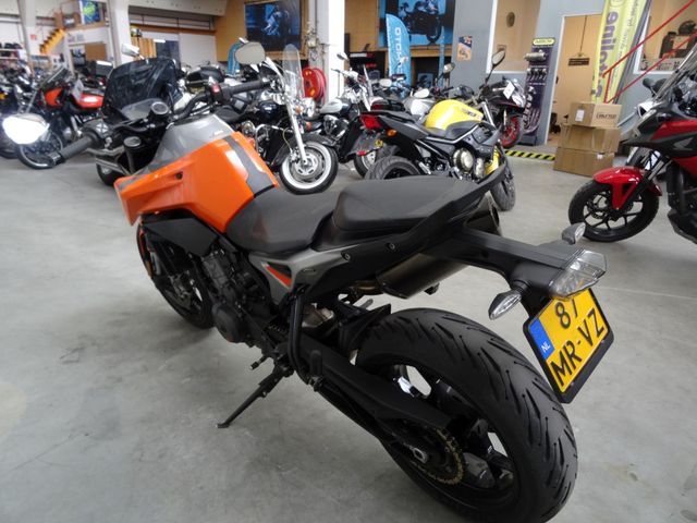 ktm - 790-duke