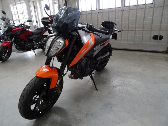 ktm - 790-duke