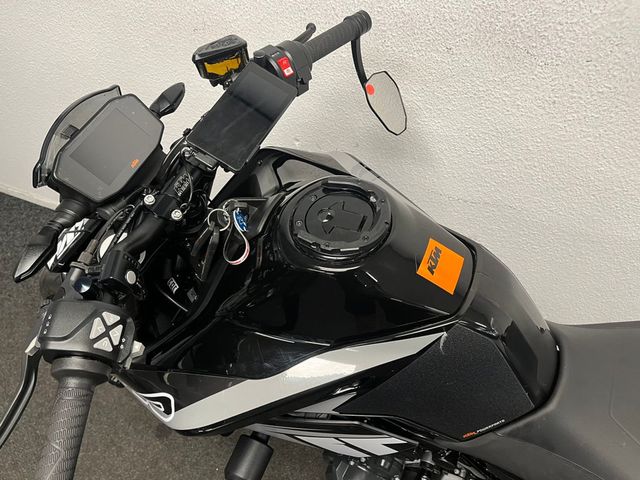 ktm - 790-duke