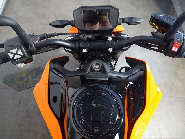 ktm - 790-duke-l