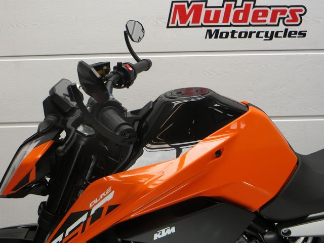 ktm - 790-duke-l