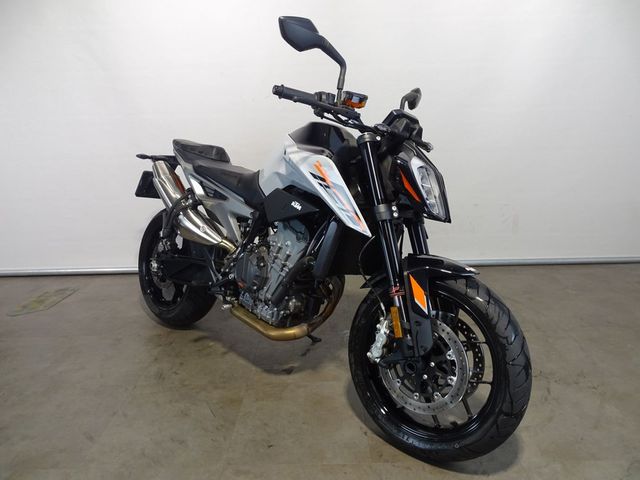 ktm - 790-duke-l