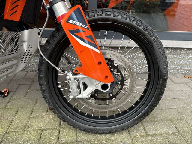 ktm - 890-adventure-r