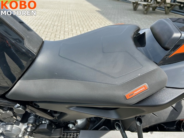 ktm - 890-duke