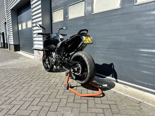 ktm - 890-duke