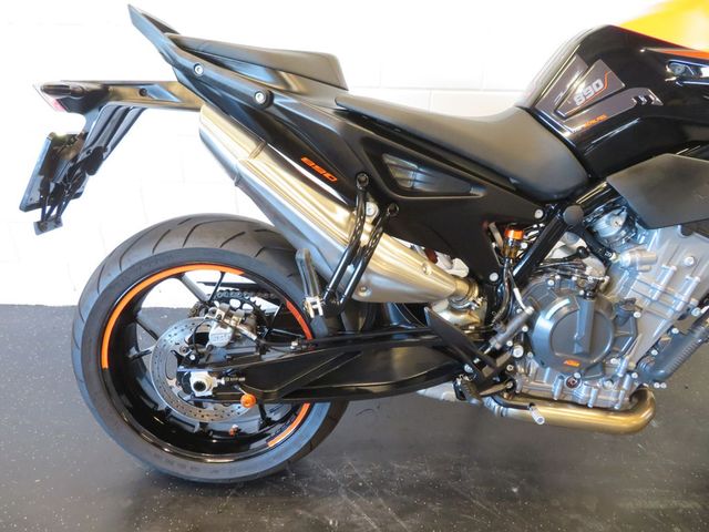 ktm - 890-duke