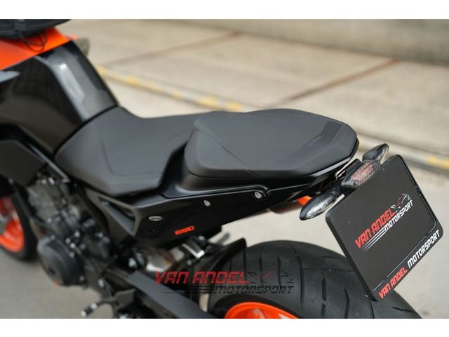 ktm - 890-duke