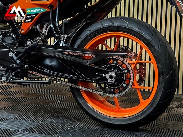 ktm - 890-duke-gp