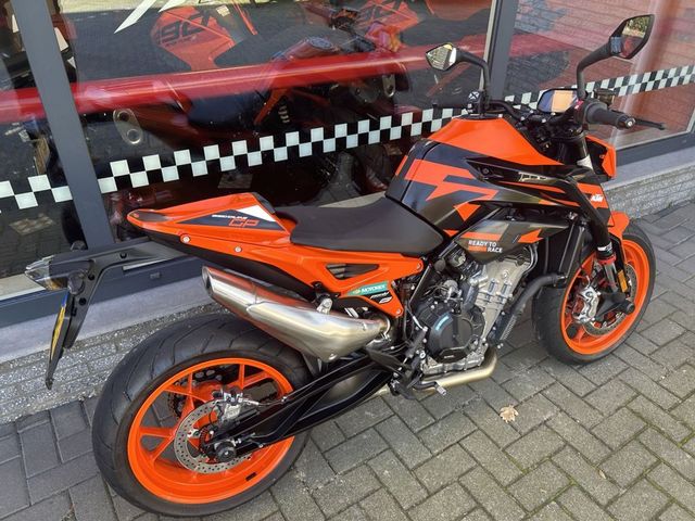 ktm - 890-duke-gp