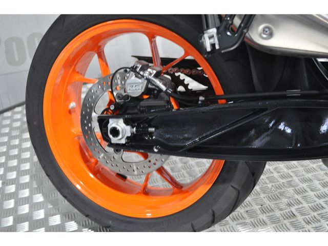 ktm - 890-duke-gp