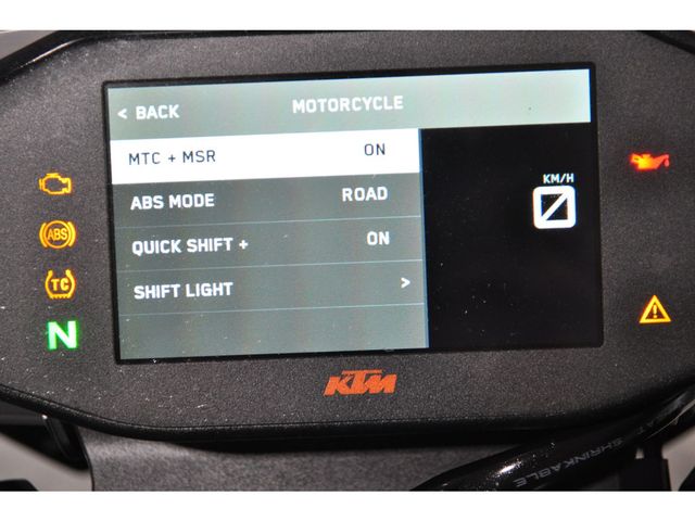 ktm - 890-duke-gp