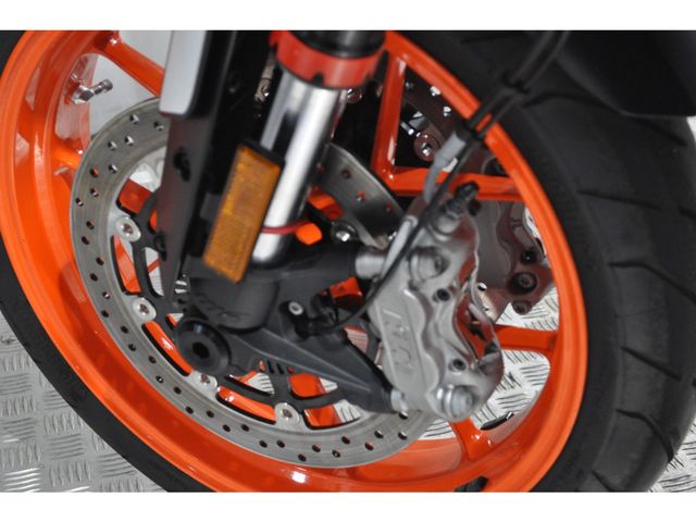 ktm - 890-duke-gp